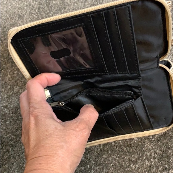 NWOT Tahari Crossbody Mini Bag - Picture 10 of 13